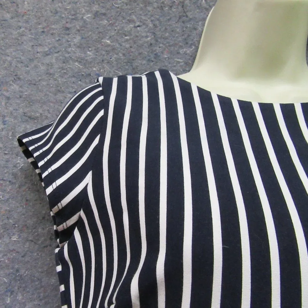 Casual Banana Republic Dress - Picture 5 of 12
